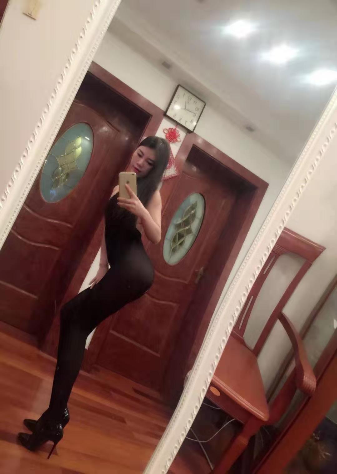 曹杨路，，身材好的Linda